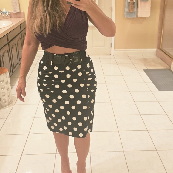 SPD Polka Dot Pencil Skirt with Belt - Picture 3 of 16